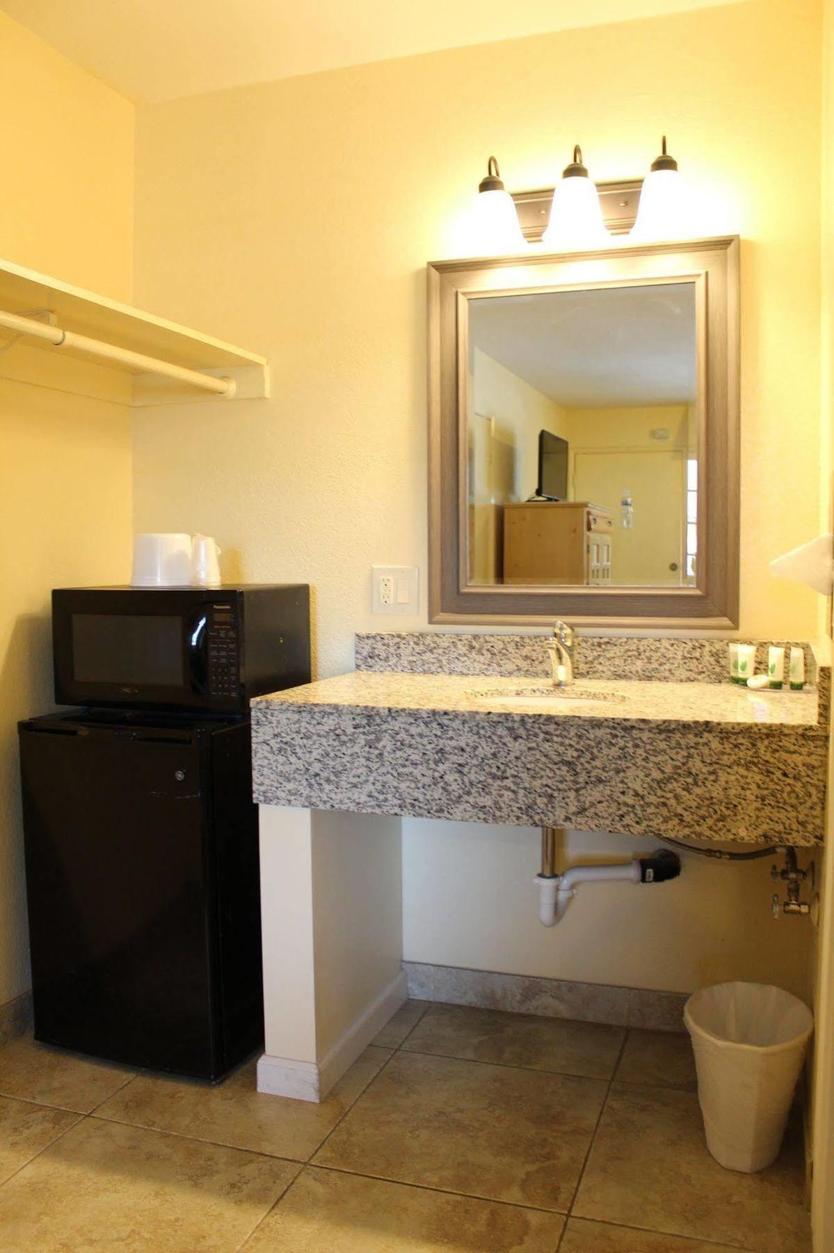 Beachway Inn Arroyo Grande Exterior foto
