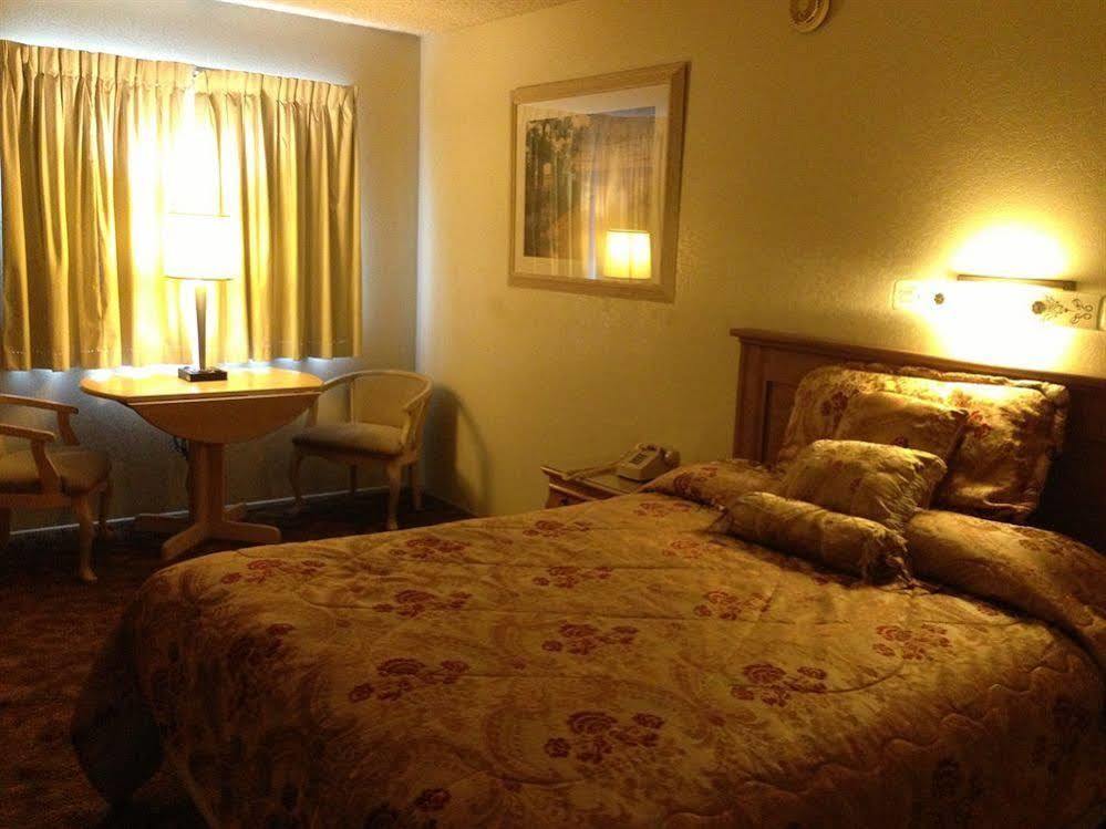 Beachway Inn Arroyo Grande Exterior foto